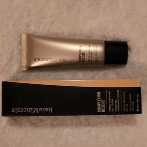 Bare Minerals Complexion Rescue Tinted Moisturizer